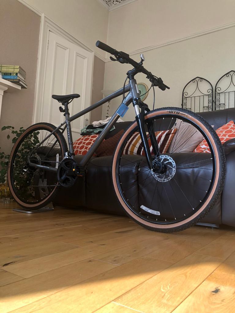 Brand New Pinnacle Cobalt 2 Hybrid Bike 